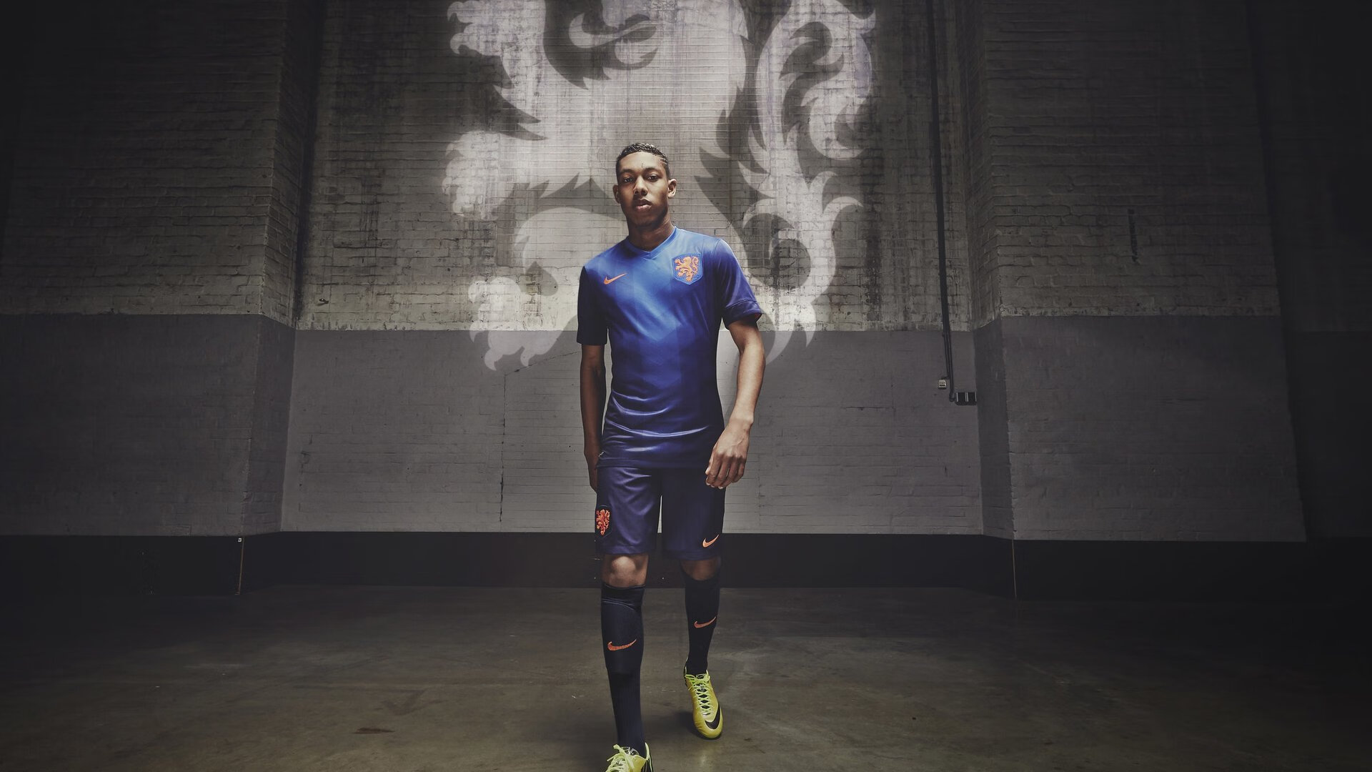 中超联赛国足逆袭 球员评分普遍上升，国足在中超什么水平