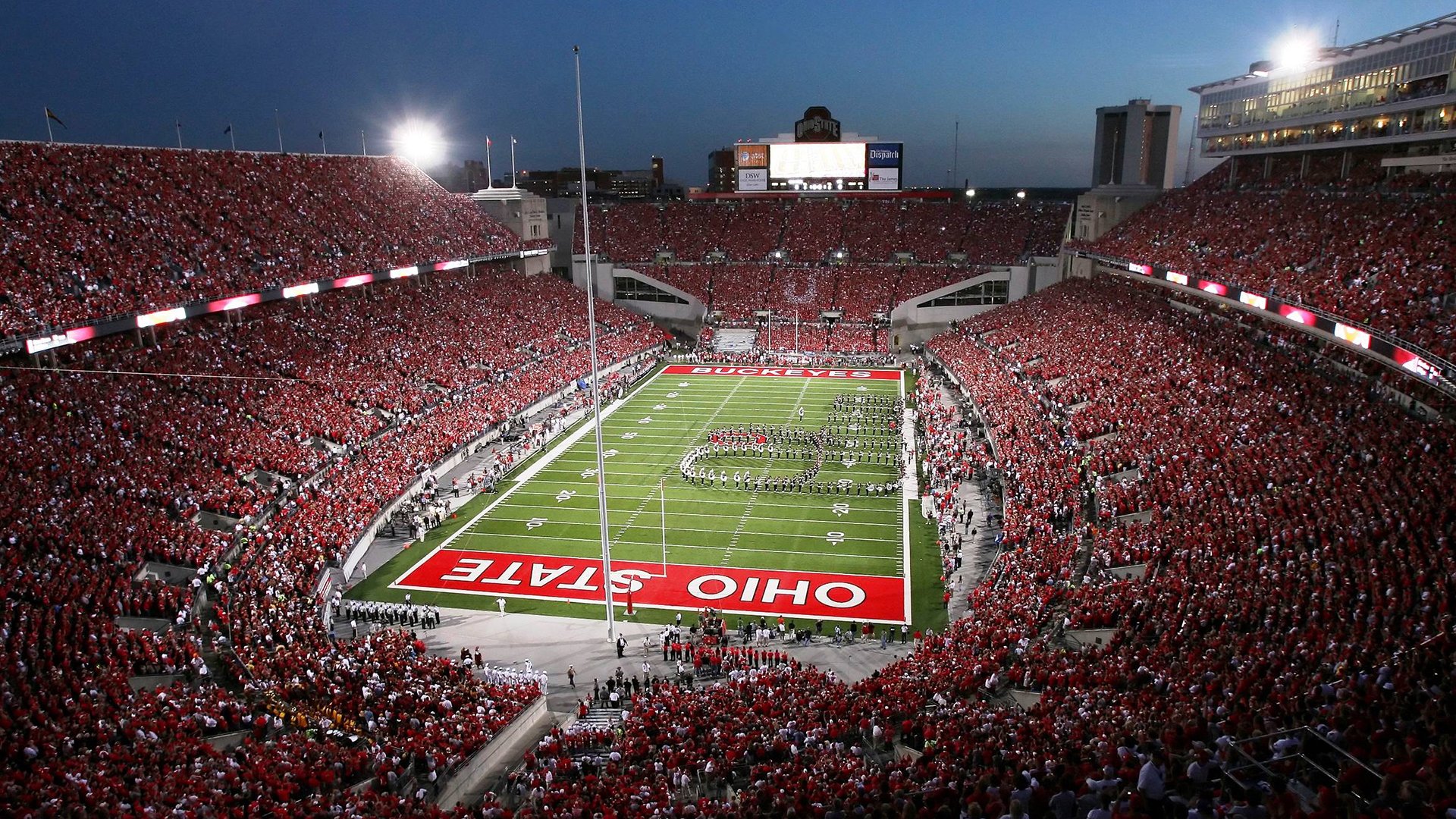 球队是否构建后场缓冲区域延缓高位压迫效果，后场球员什么意思